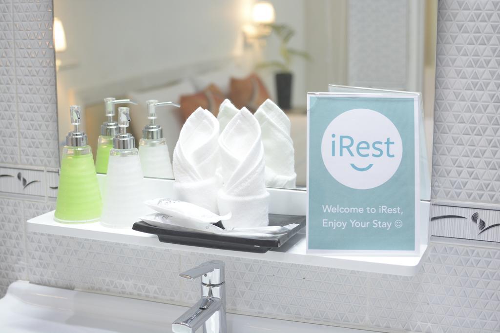 Irest Ao Nang Seafront Hostel Kültér fotó