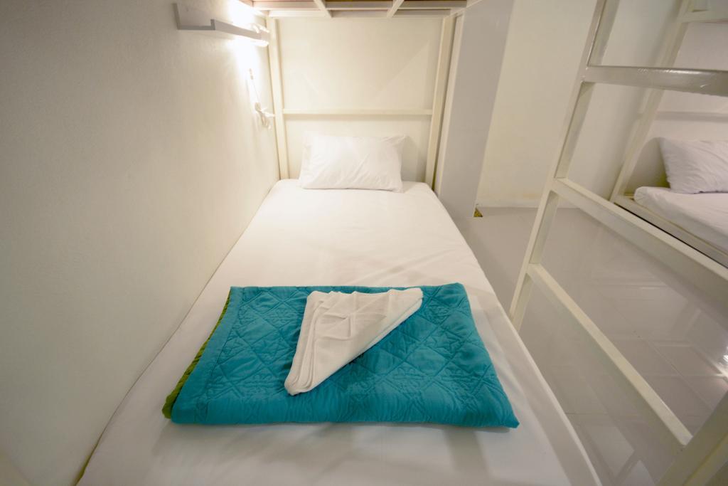 Irest Ao Nang Seafront Hostel Kültér fotó