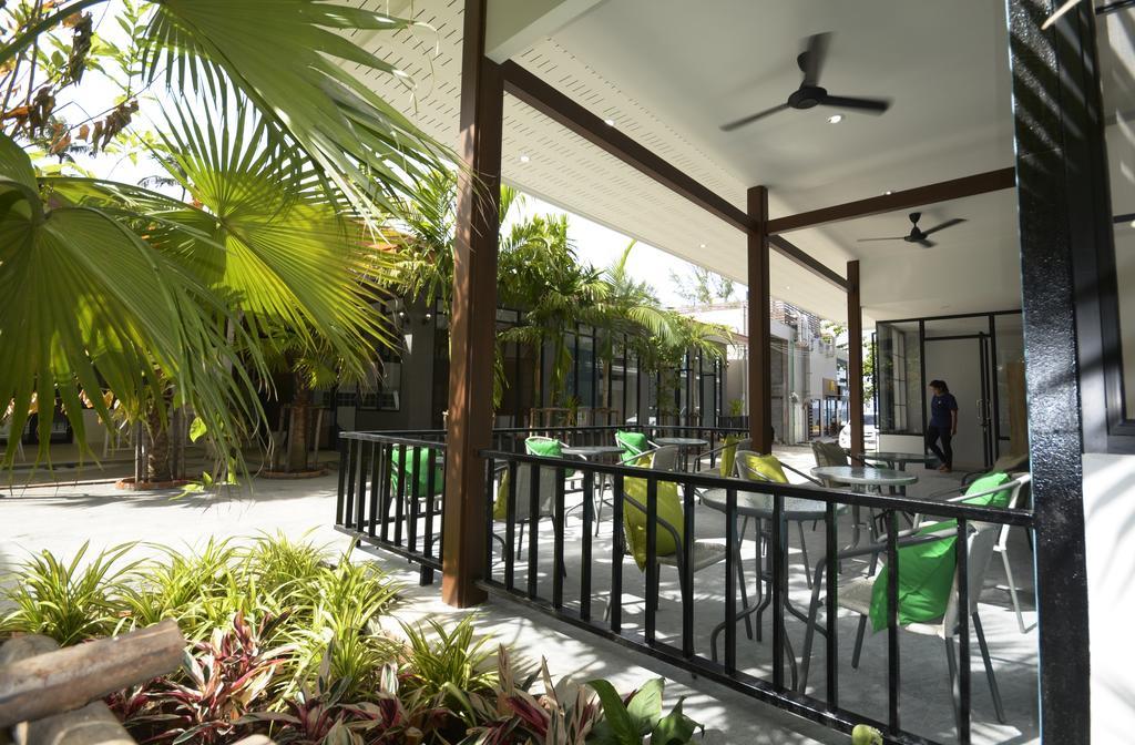 Irest Ao Nang Seafront Hostel Kültér fotó