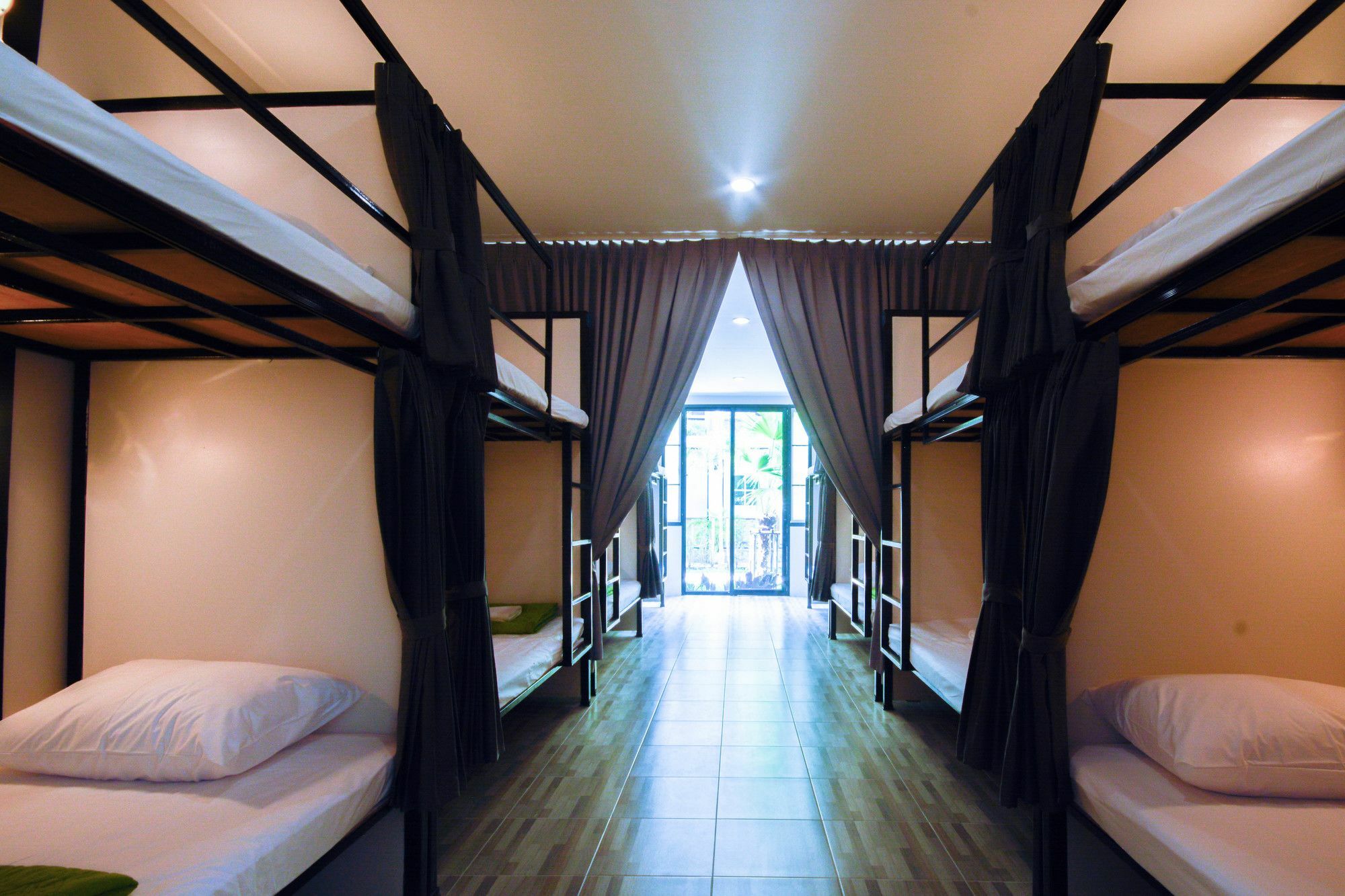 Irest Ao Nang Seafront Hostel Kültér fotó
