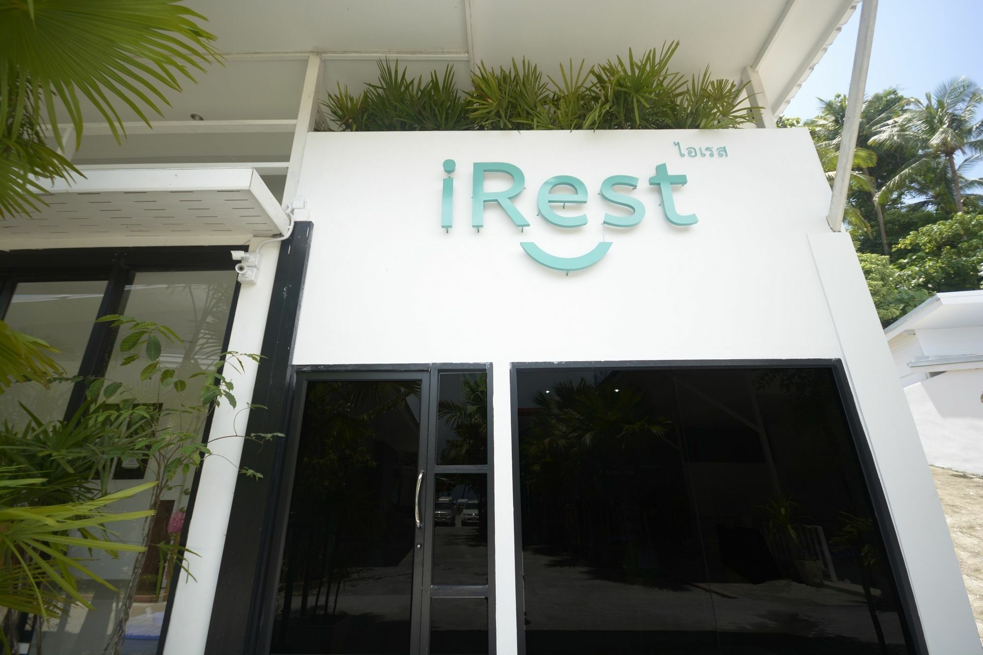 Irest Ao Nang Seafront Hostel Kültér fotó
