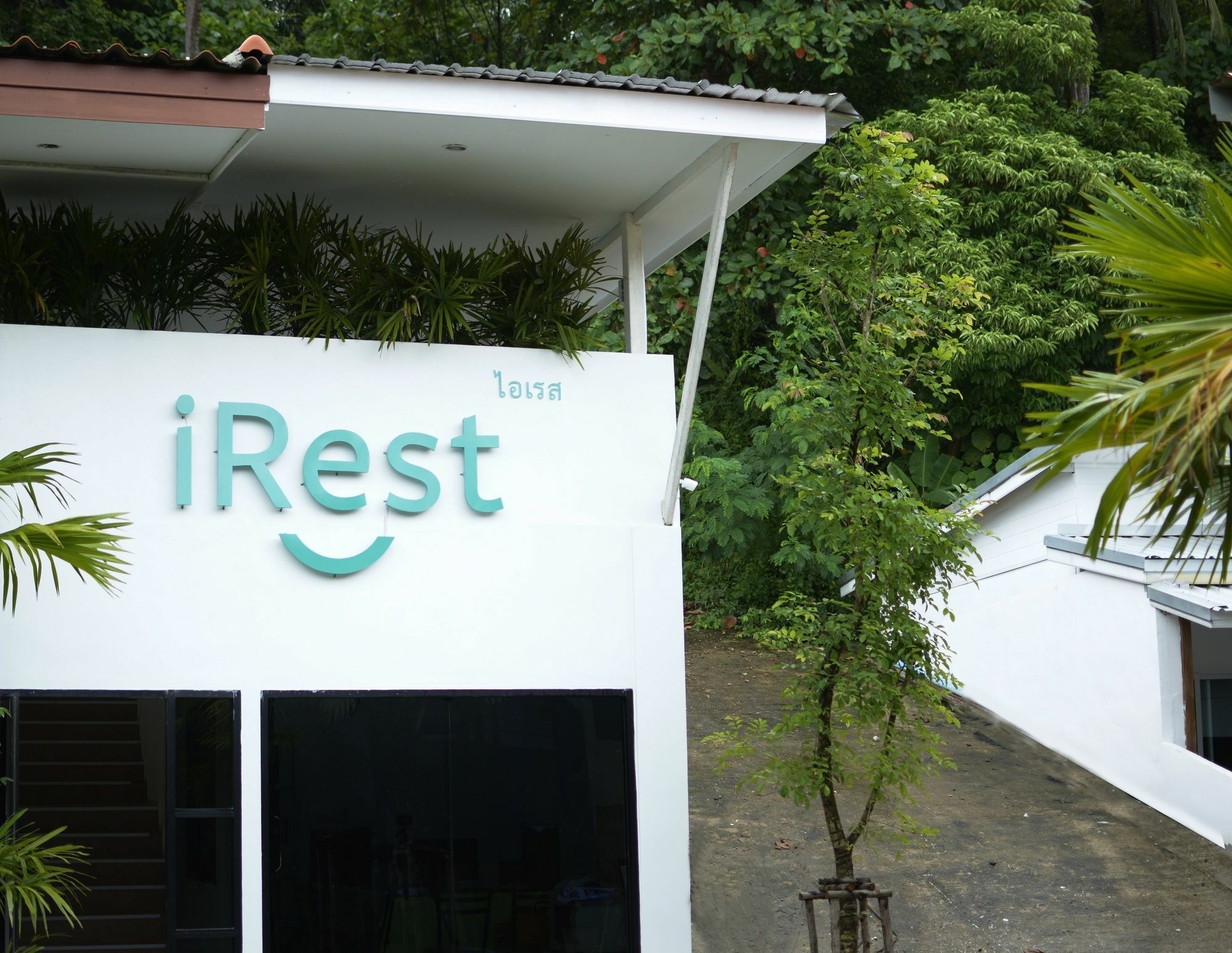 Irest Ao Nang Seafront Hostel Kültér fotó